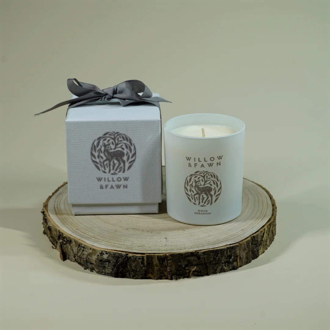 White Geranium Scented Candle - Image 3